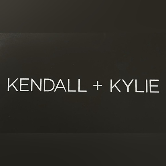 KENDALL & KYLIE LIGHT BLUE WEDGES! 9- NWTIB - Picture 10 of 11